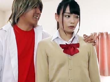 美少女女子校生がチャラ男の肉棒に完堕ちしてゴムなし挿入孕ませ射精を熱望W