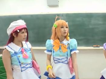 アイドルを目指すコスプレ娘たちがペニスを前に屈服→複数人での性行為を開始