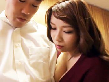 妹の彼氏に色仕掛けして寝取る痴女姉