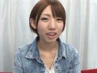 痴漢体験を再現中にペニス登場→焦るも挿入されて呆然素人娘W