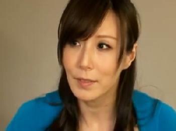 黒人の巨根で種付けされて妊娠してしまった淫らな人妻W