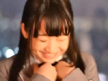 何も知らないミニ系娘を他人に抱かせるパパ