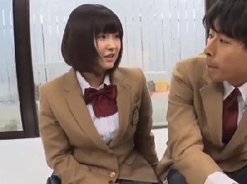 黒人巨根をねじ込まれて白目アクメする女子校生彼女