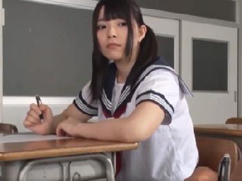 学校で目をつけられた美少女女子校生がクラスメイトや教師に犯され号泣