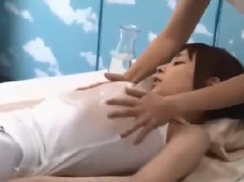 マッサージと騙されてすんなり膣内射精された素人さん