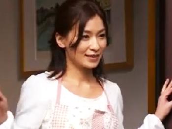 夫の上司に脅されたとても綺麗な人妻が抵抗もできずに凌辱され号泣
