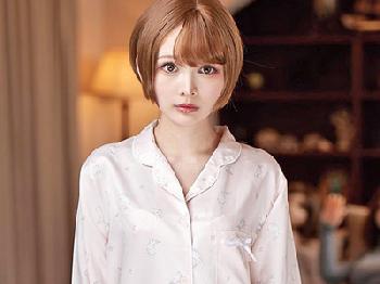 ラブドール愛好家のオタクたちにバレないように動きや声ガマンのSEX