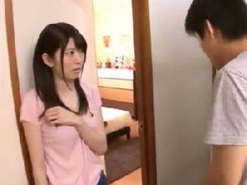 童貞をおちょくってくる生意気な姉に興奮して強引に肉親姦