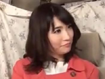 素人人妻をナンパして暴発装い中出し