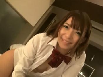 ペニスにとても関心がある痴女女子校生が黒人とハメ撮り→巨根に超興奮アクメ