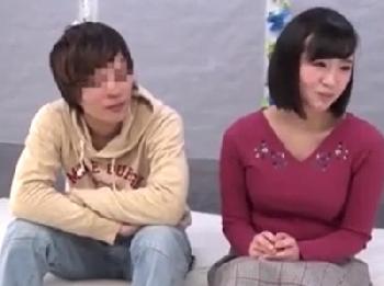 自分から中出しホールドする猥褻女子大生