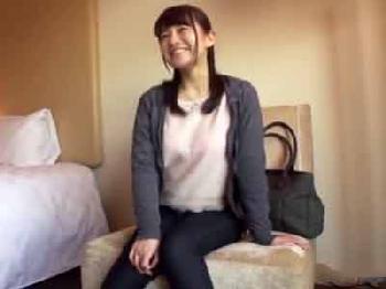 女優顔負けのルックスな若妻をホテル連れ込み→ハードピストンSEXで快楽エクスタシー