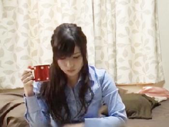 自宅に来た女子大生家庭教師に睡眠薬を盛り性玩具にして遊ぶ冷血男子生徒