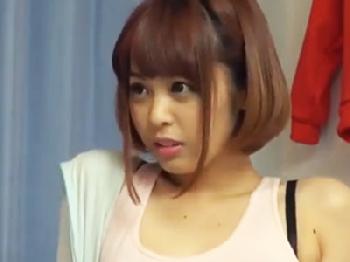 若い巨乳ギャルが隣人の迷惑行為を注意しに行ったはずがマッサージで潮吹かされて‥W