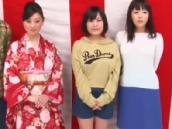 肉棒を使って家族全員を当てるゲームW→結局みんなで肉親性交に発展W