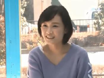 マジックミラー号に乗ってしまった素人美少女が股間の穴に直接射精されて悶絶アクメ