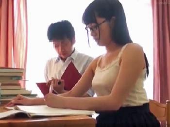 人畜無害かと思いきや生徒のメガネ娘を洗脳凌辱する家庭教師