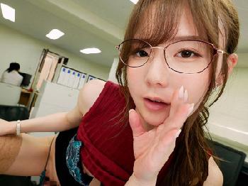 超可愛い肉食痴女が嫁のすぐ隣で囁き誘惑♪性的欲望に負けて浮気セックス