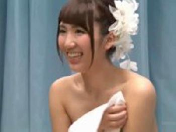 マジックミラー号で晴れ着姿の美少女が姫始めセックス