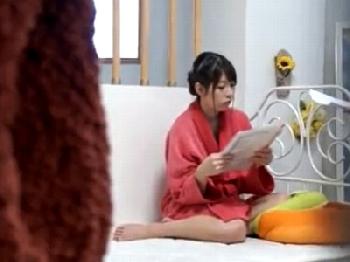 人妻のパンチラにムラっときた水道業者が自慢の巨根振りかざし半ば凌辱