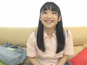 アンケートと称しナンパした童顔女子大生にコンドーム非装着の性交→ためらいなく膣内発射