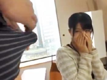 ガチ素人さんの化粧品メーカー女性会社員2人組がおまんこ未経験男を射精させてくれる