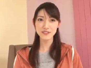 ちゃんと挨拶してから射精するまで口内性交してくれる雅やかな素人美女