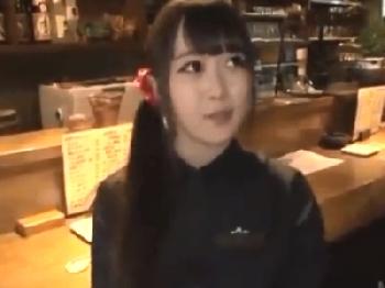 居酒屋の看板娘をAV出演交渉→店内ハメW