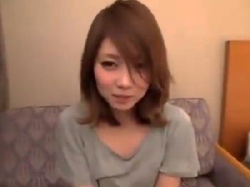 居酒屋のギャル店員をナンパGET→ラブホ招待で顔面射精ハメ!!