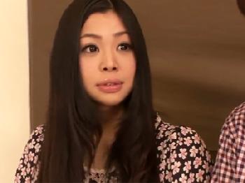 彼氏と一緒に自分のハメ撮り鑑賞した後男優に寝取られるアブノーマル性行為