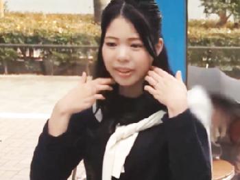 交際3か月のスピード婚を果たしたばかりの女子大生のようなマダムがマジックミラー号でスピード寝取られ