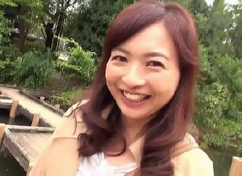 熟女と呼ぶにはまだ早すぎる!!素敵なマダムたちが眠っていた性的欲望を呼び覚まして浮気AVへ