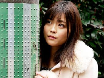 彼女持ちの男の寝込みを襲いスペルマを奪うストーカー女