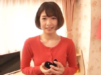 清楚系お姉さんの寝こみ襲って強制挿入開始!!