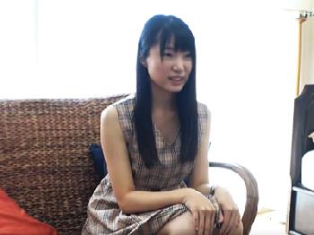 清楚な色白貧乳素人がハードピストンされて連続オーガズム!!