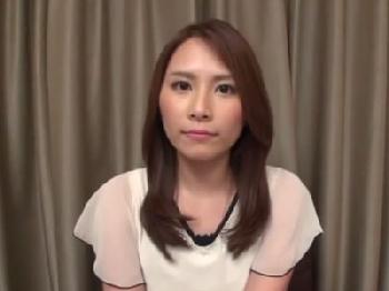 元モデルの経験もあるお姉さんをホテルに連れ込んでコンドーム未装着の膣射性交