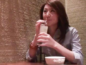 ダンナとのマンネリ防止に公認で他の男に抱かれにきた人妻