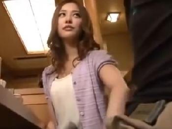 相席屋で不意に手コキ仕掛けてきたビッチと即日顔面射精交尾