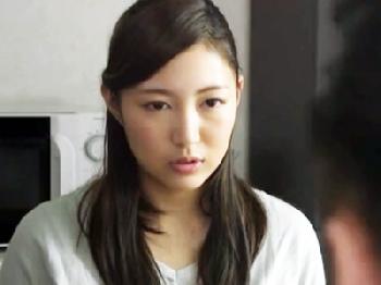 義理の父親に犯されてから虜になり自ら近親交尾しに行く凄く綺麗な人妻