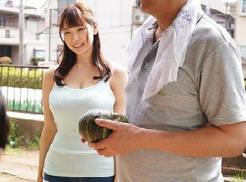 お盆真っただ中!!ド田舎はヤルことがなさ過ぎて隣の爆乳お姉ちゃんと毎日汗に塗れた性行為