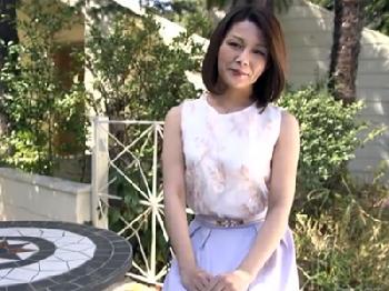 昼間っからホテルで濡れマンになる美女