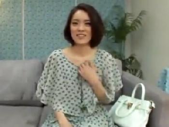 川崎駅前でナンパしたアパレル店員とのハメ撮り膣内射精に成功!!