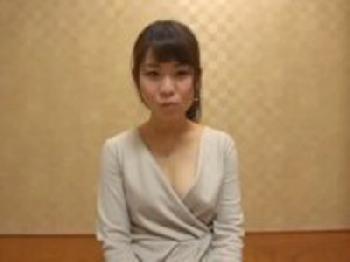 素人人妻と悶絶SEX