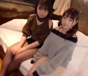 ほどよく肉感的な美少女2人と避妊具なしで性行為