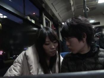 高身長美女がチビ男を優しくフェラチオご奉仕!!