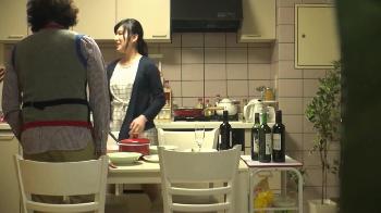 夫の寝取られ願望に応えて他人棒でオーガズムに達する綺麗な人妻がしっかり盗撮される