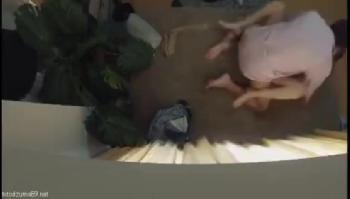 人妻ハンターのお兄さんが部屋にカメラを仕込みハメ撮り盗撮