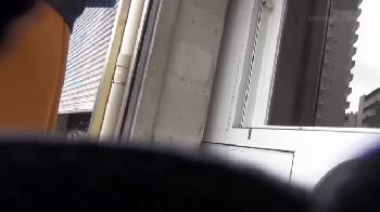 【失禁痙攣】バカのようなピストン食らって空中で痙攣絶頂させられるガチ素人