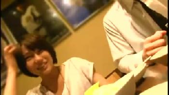 ショートヘアでキュートな部下を酔わせて中出し介抱する性獣上司W