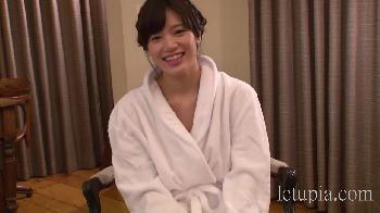 極太バイブ挿入されながらも尺八はやめない猥褻女